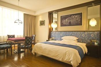 Miaozu Buyi Hotel Phượng Hoàng cổ trấn Ngoại thất bức ảnh